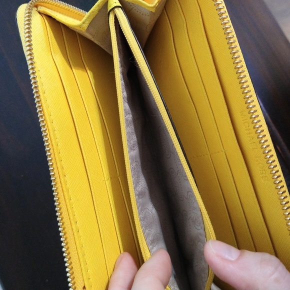 Michael Kors Pyramid Studded Zip Up Wallet Citrus Yellow and Gold - Picture 6 of 9